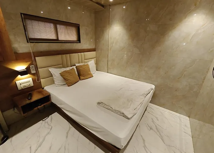 Hotel Omega Mumbai